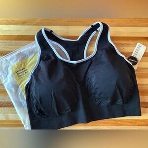 Truekind Black Seamless Sports Bra